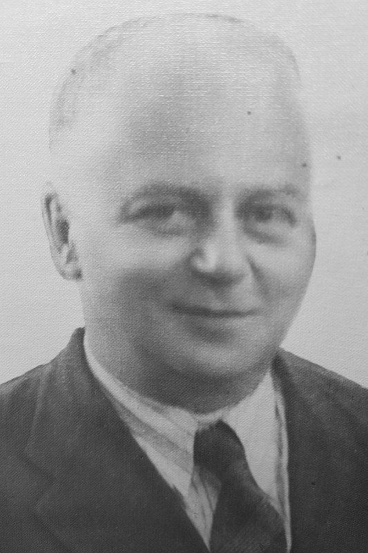 Oleg Leonidov
