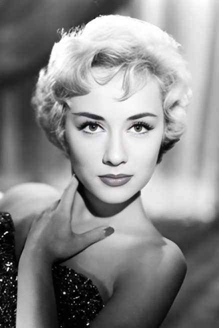 Carole Lesley