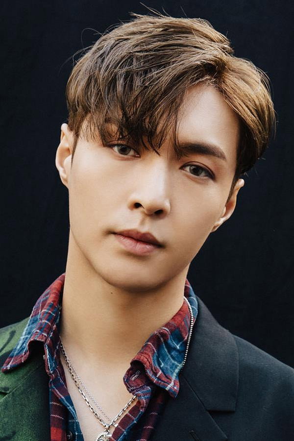 Lay Zhang