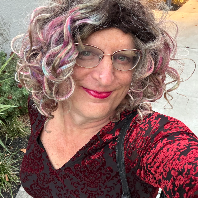 Avatar for 🕸️ Posting to the World Wide Spider Web on my Macabre Air 🧟‍♀️