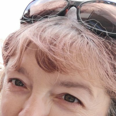 Avatar for Edith Mair 💙💛