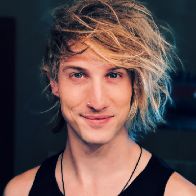 Avatar for Aaron Prisk :ubuntu: